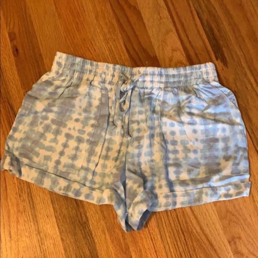 Material printed shorts